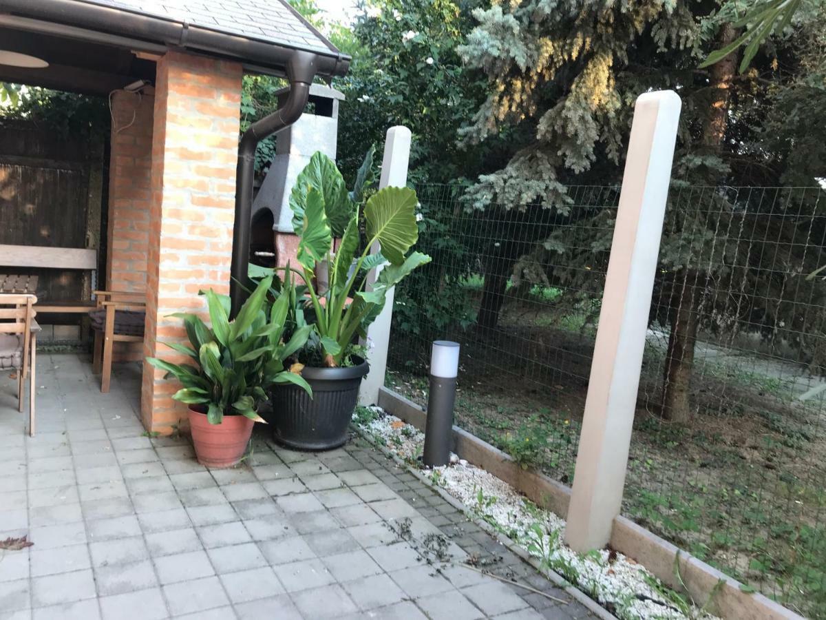 Studio Apartman Park Galerija Lejlighed Osijek Eksteriør billede
