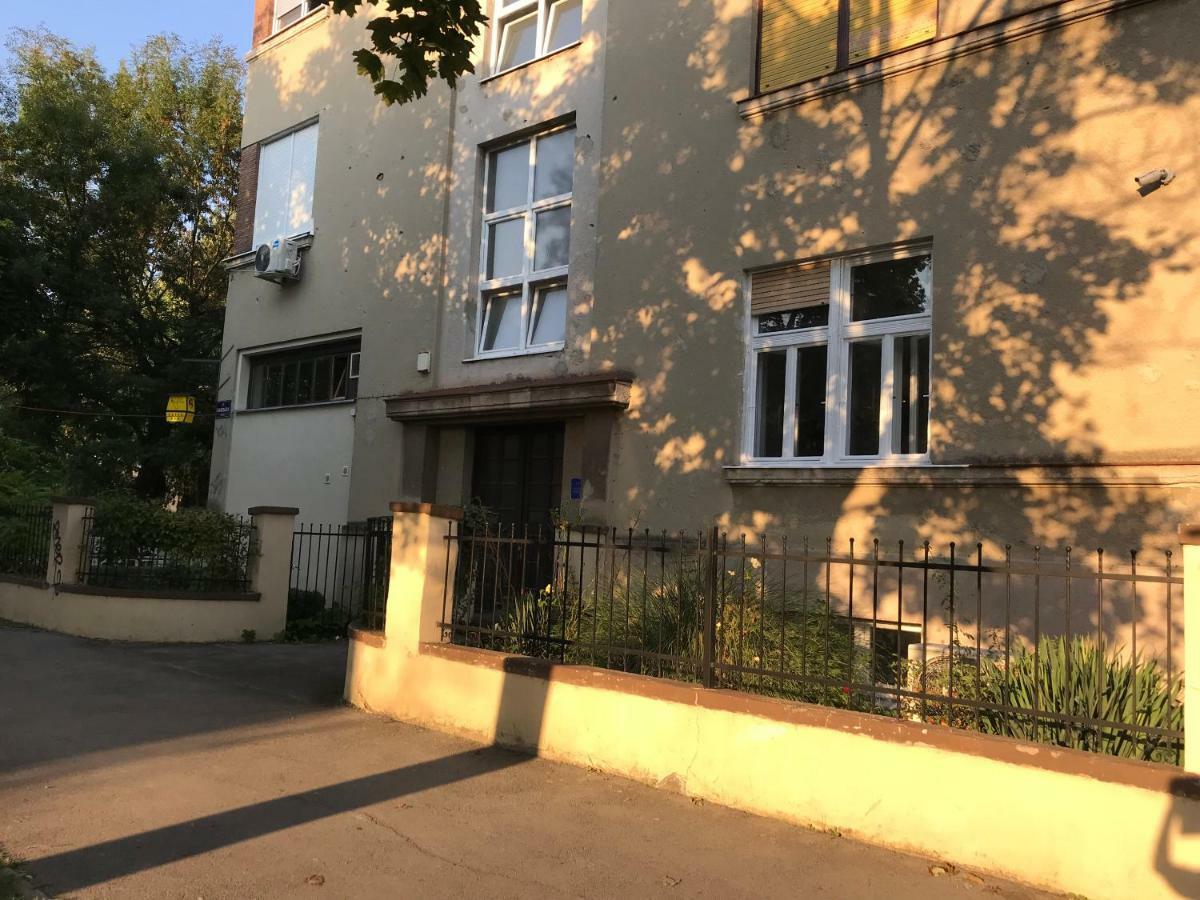 Studio Apartman Park Galerija Lejlighed Osijek Eksteriør billede